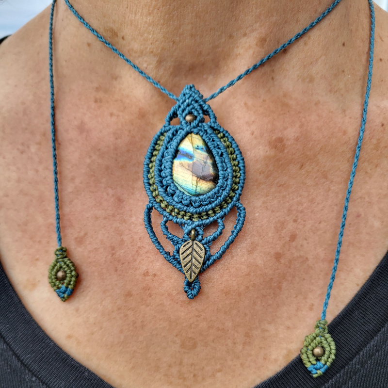 dancingthreadsx800-3